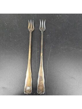 Vintage Rogers & Hamilton Classic Shell Silverplate Cocktail Forks Set 2 USA